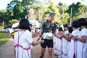 BIB: 304
                            <button type="button" onclick="openModal(18991704)" class="btn btn-primary btn-sm float-right btn-popup" data-toggle="modal" data-target=".modal-high-quality">
                        <i class="fas fa-shopping-cart"></i> Add to Cart
                    </button>
                                            <button type="button" onclick="isThisMe(18991704, true)" class="btn btn-success btn-sm float-right btn-popup btn-isme hidden" data-toggle="tooltip" data-placement="bottom" title="นี่คือรูปของคุณใช่ไหม คลิกที่นี่เพื่อเอาเข้าอัลบั้ม">
                        <i class="fas fa-plus"></i> Add to album
                    </button>
                    <button type="button" onclick="isThisMe(18991704, false)" class="btn btn-warning btn-sm float-right btn-popup btn-isnotme hidden">
                        <i class="fas fa-ban"></i> Remove from album
                    </button>